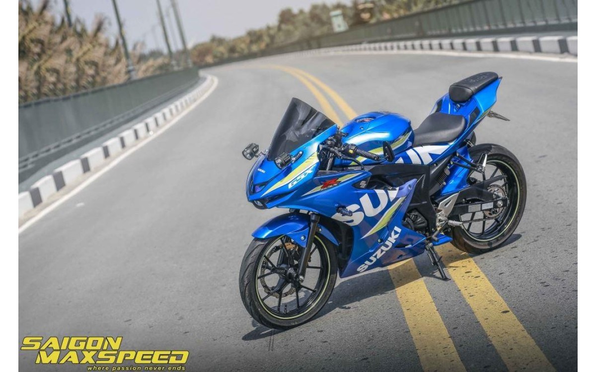 Suzuki GSX R150 độ g&acirc;y ấn tượng người xem với option đồ chơi đẳng cấp